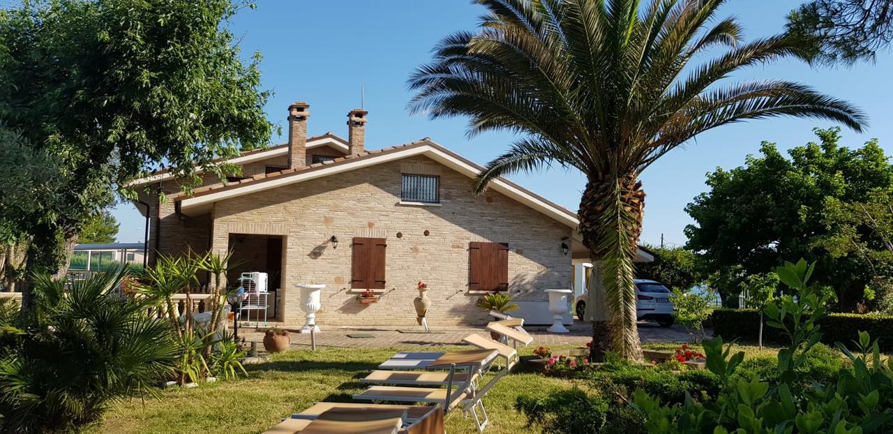 Country House Resort Villa Giardino Degli Eventi Fano Eksteriør billede